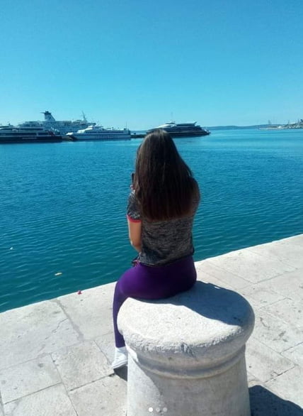 Tek punoletna sa instagrama, hot klinka
 #90476793