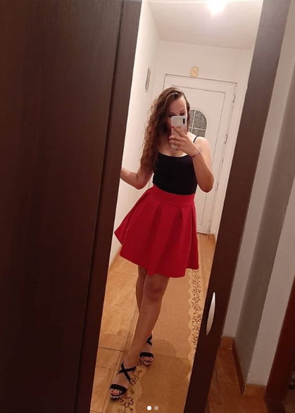 Tek punoletna sa instagrama, hot klinka
 #90476799