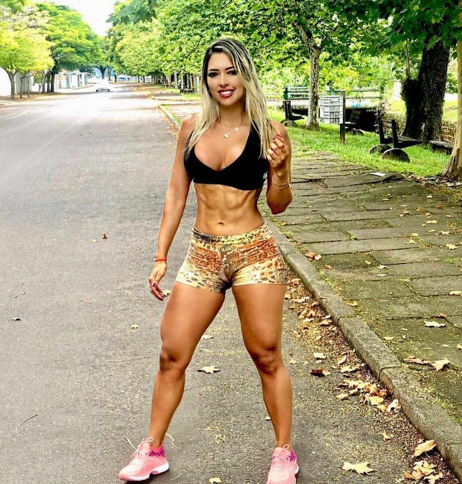 Lais Gabrielli desnuda #109273146