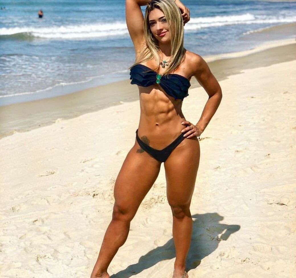 Lais Gabrielli desnuda #109273153