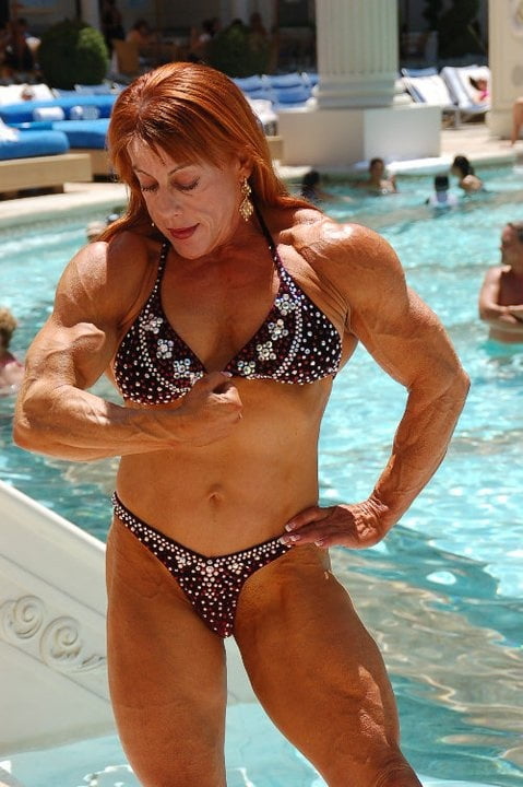 Patty Corbett ! Rousse mature avec de beaux muscles !
 #80346489