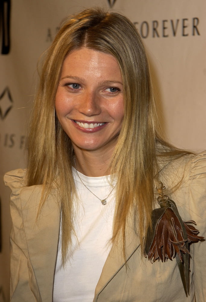 Sexy gwyneth
 #95221078