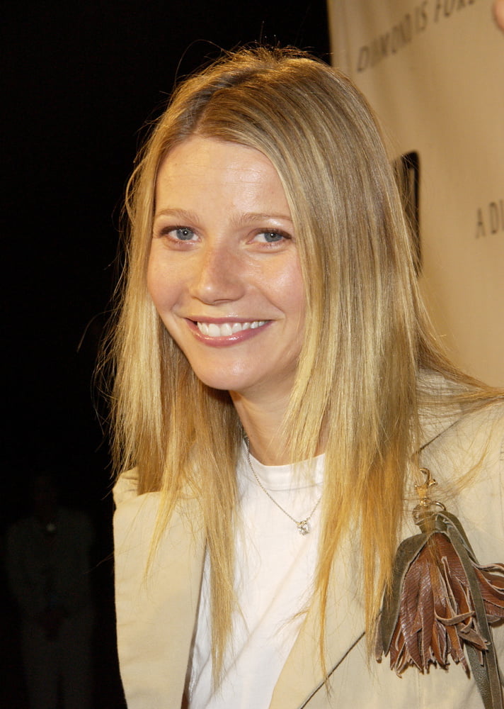 Sexy gwyneth
 #95221086