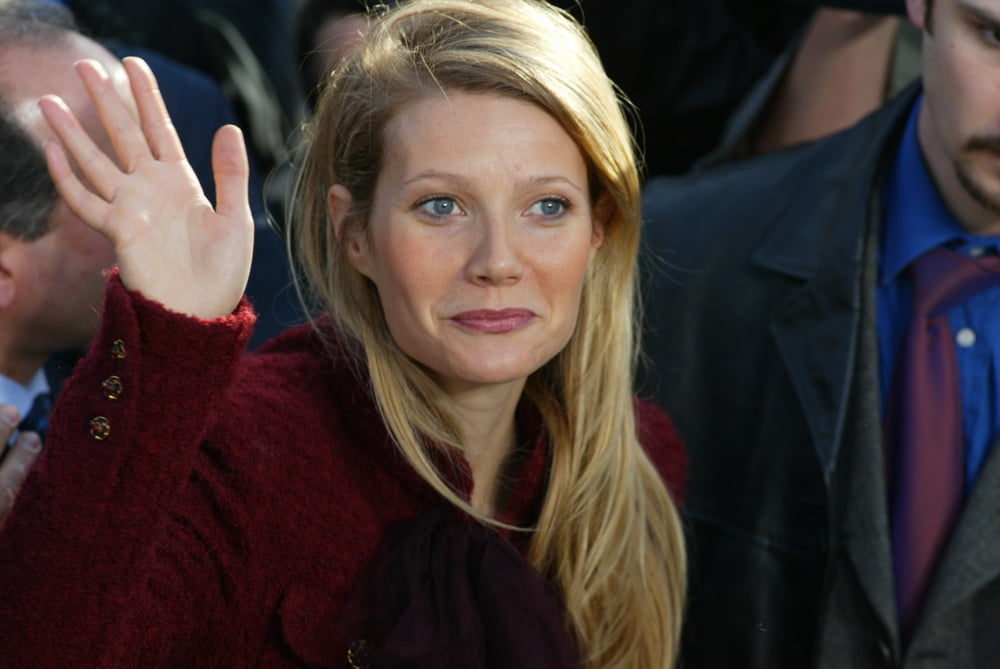 Sexy gwyneth
 #95221100