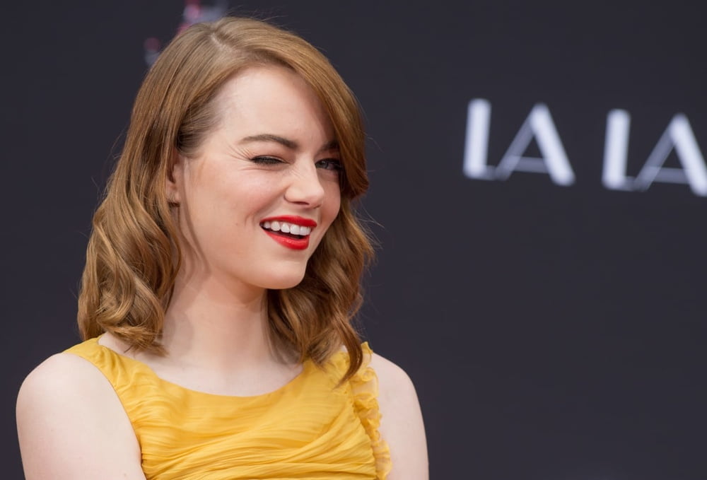 Emma stone is too hot!
 #82051555