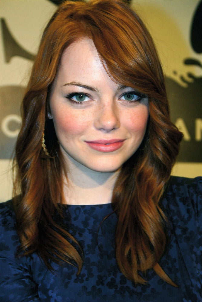 Emma stone is too hot!
 #82051580