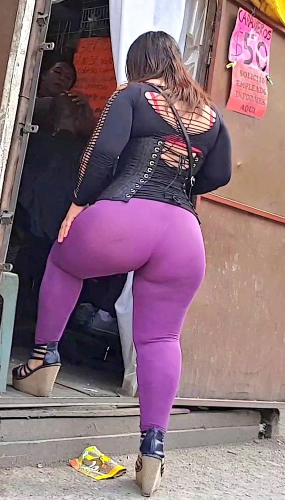 Golfas bien putas #93873818