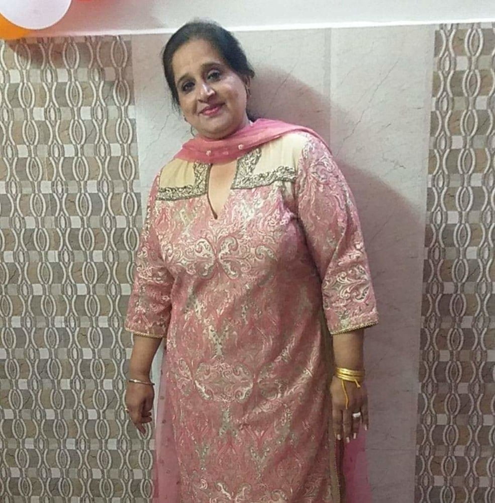 Hot bbw manmeet kaur unzufrieden delhi
 #101821005