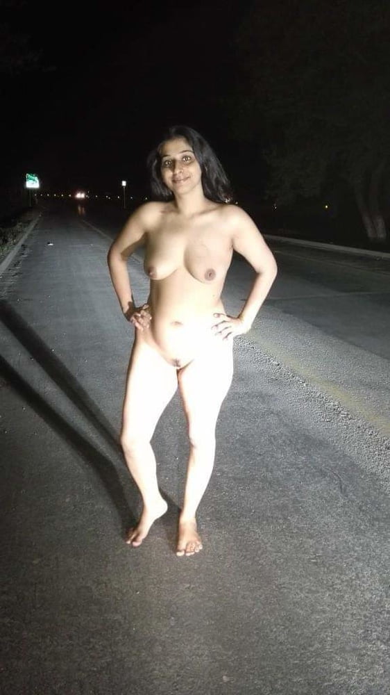 Chica india mezcla fotos desnudas
 #88589920