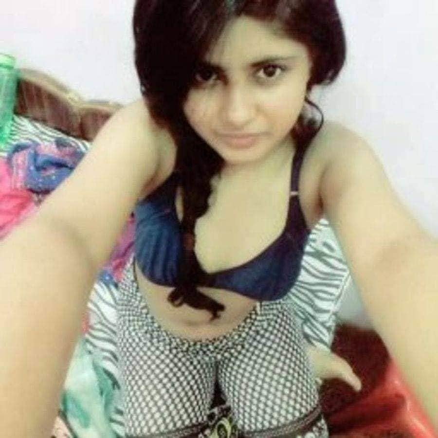 Chica india mezcla fotos desnudas
 #88590228