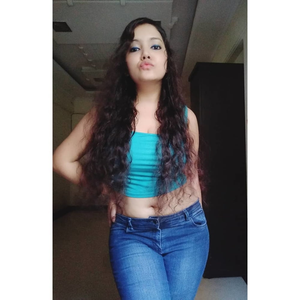 Modern sexy im Gesetz
 #95938404