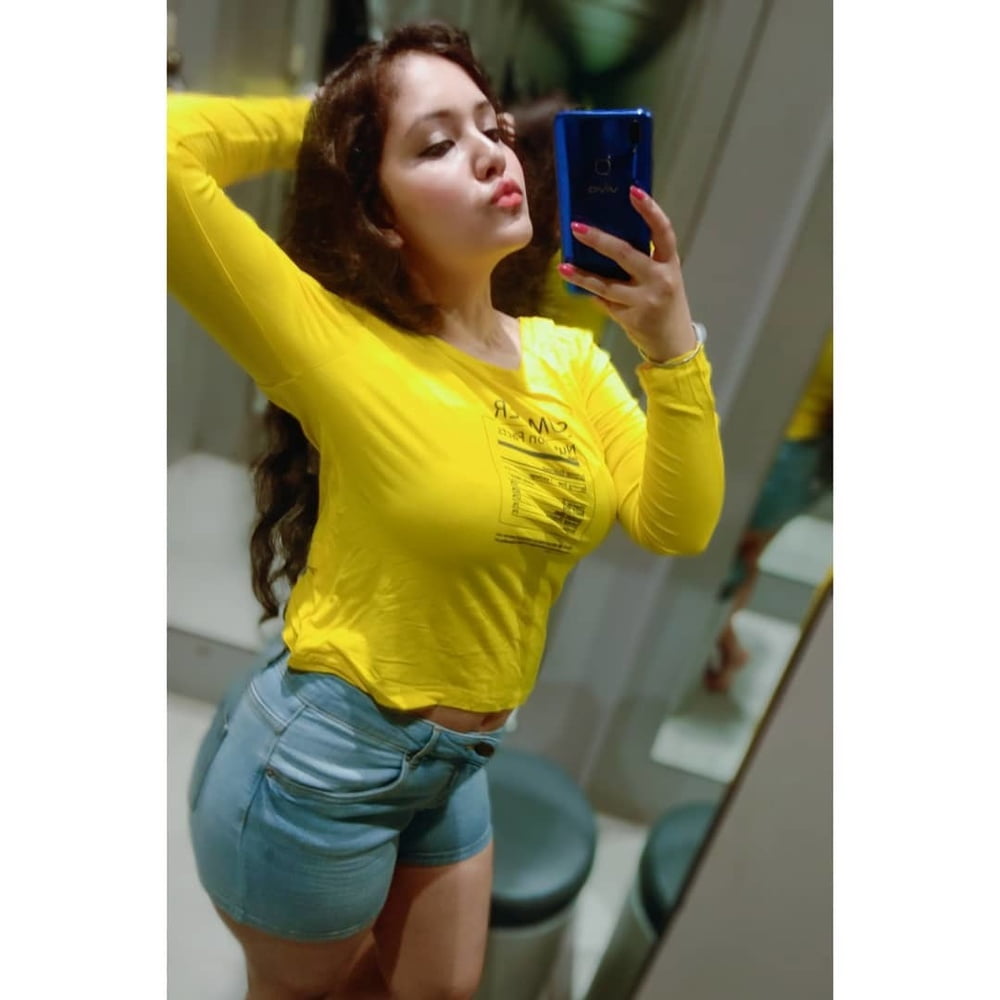 Modern sexy im Gesetz
 #95938422