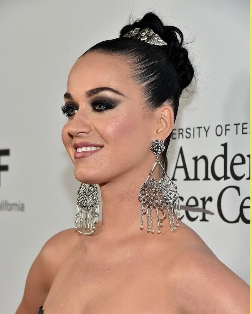 Katy Perry #104518390