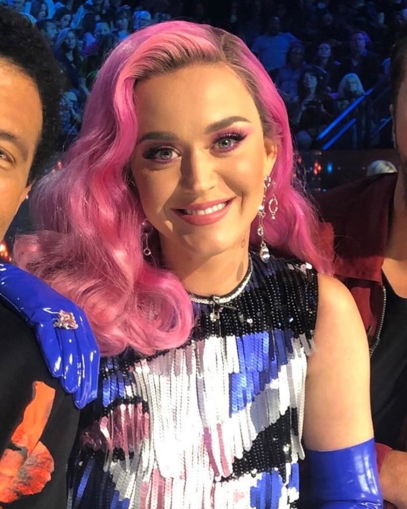 Katy perry
 #104518872