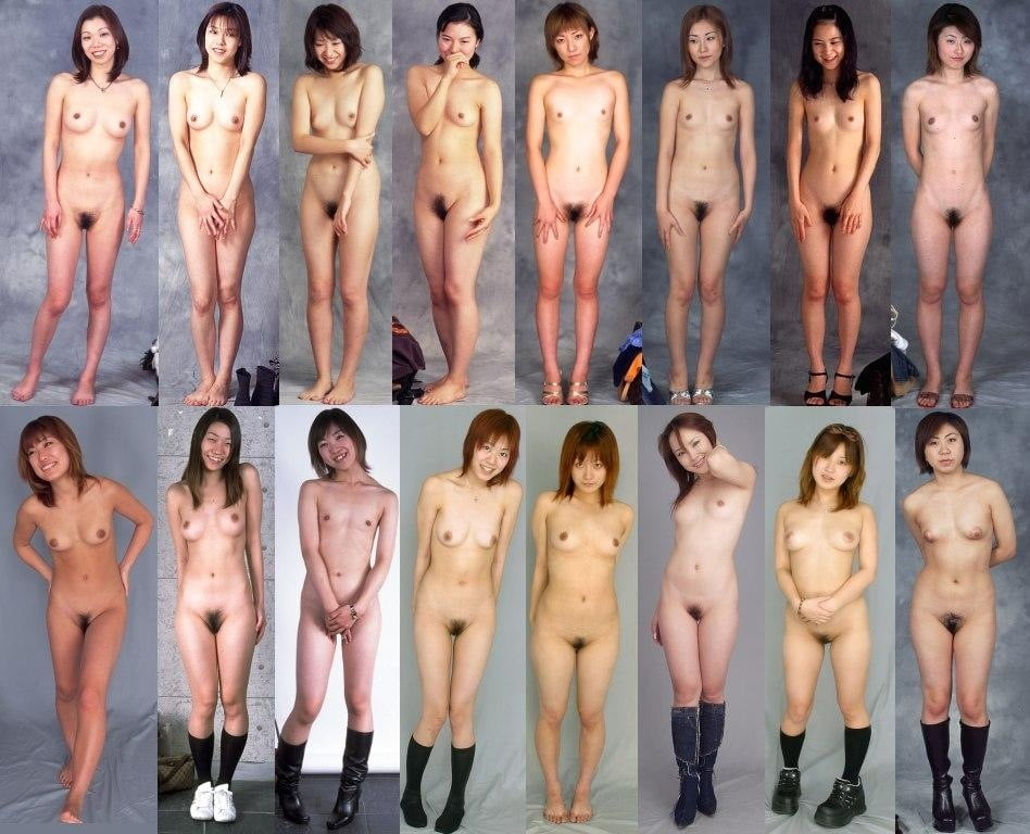 Japanische Frauen stehen frontal, zur Kamera gewandt
 #93868415