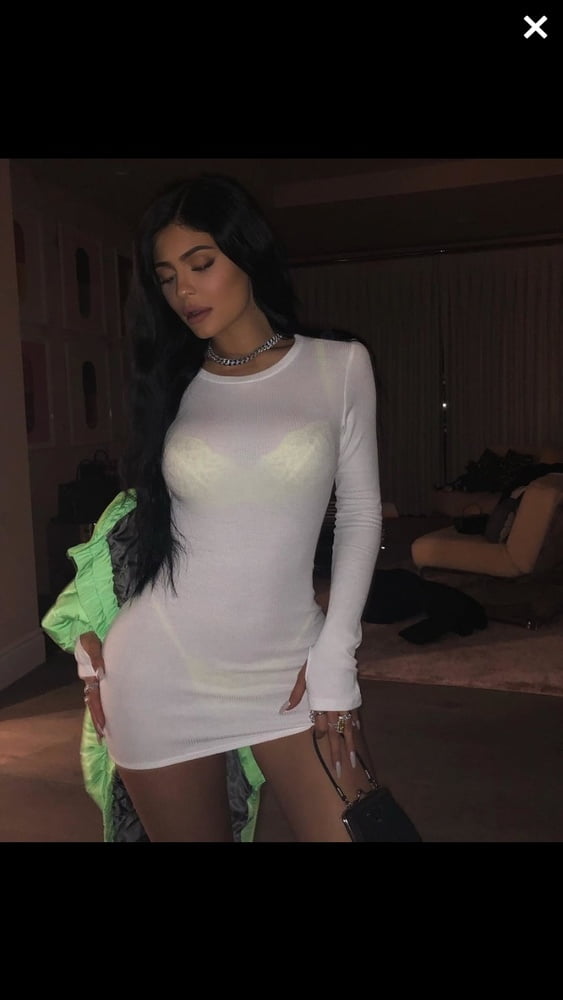 Diosa kylie
 #97535736