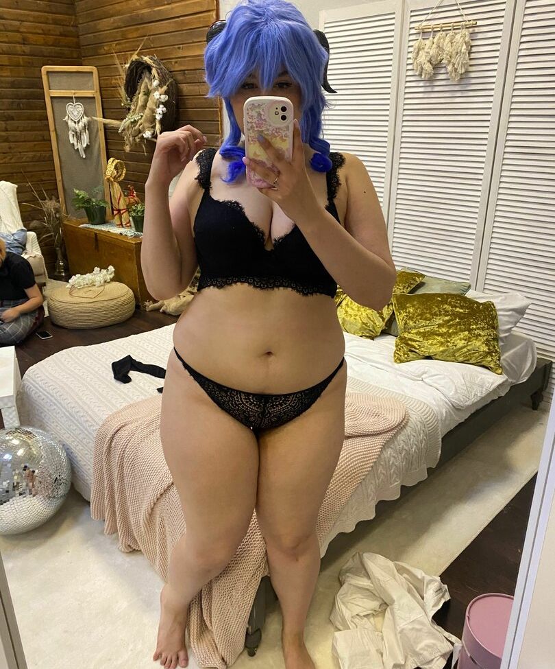 Mintosylveon nude #108043052