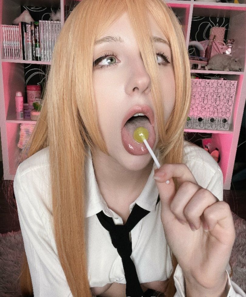 Tulpina desnuda #107931332