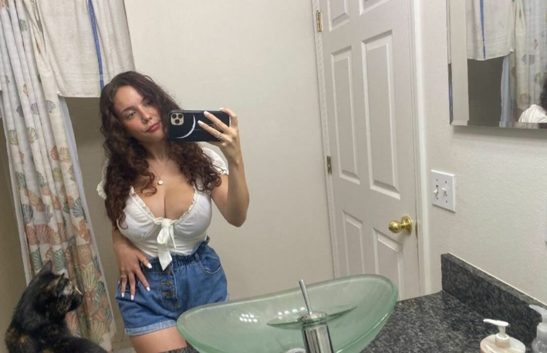Laura Marie nackt #108495601
