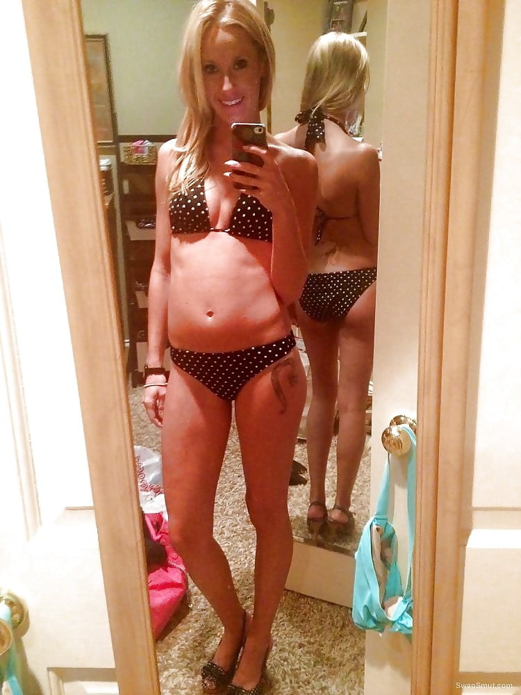 MILFs and GILFs 3 #91736118