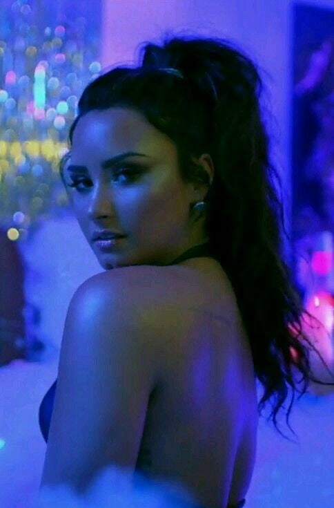 Demi Lovato #92859321
