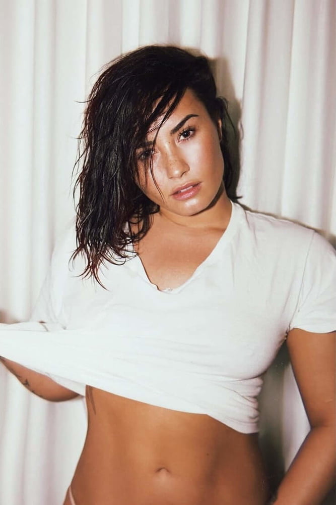 Demi Lovato #92859544