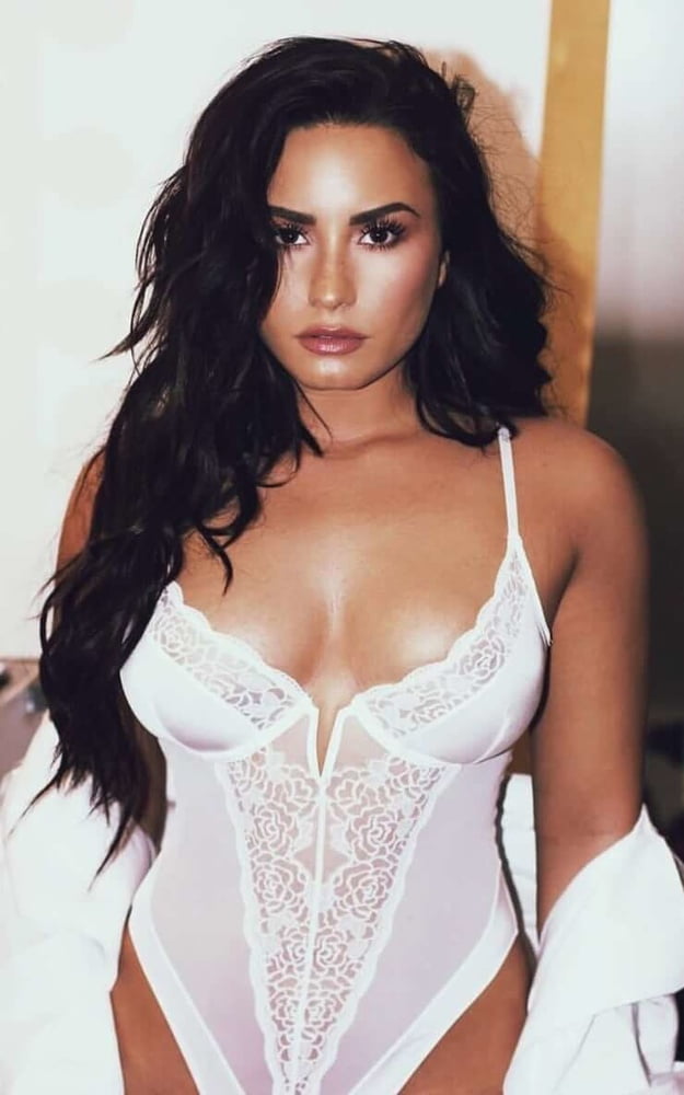 Demi Lovato #92859595