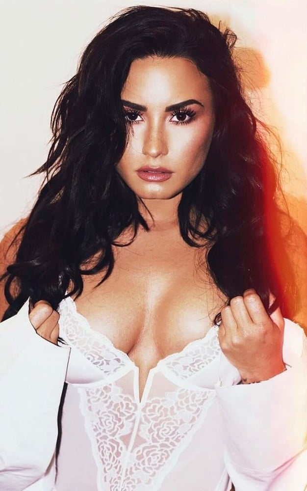 Demi Lovato #92859617