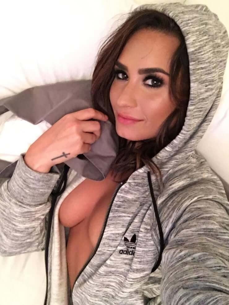 Demi Lovato #92859623
