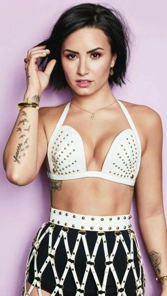Demi Lovato #92859632