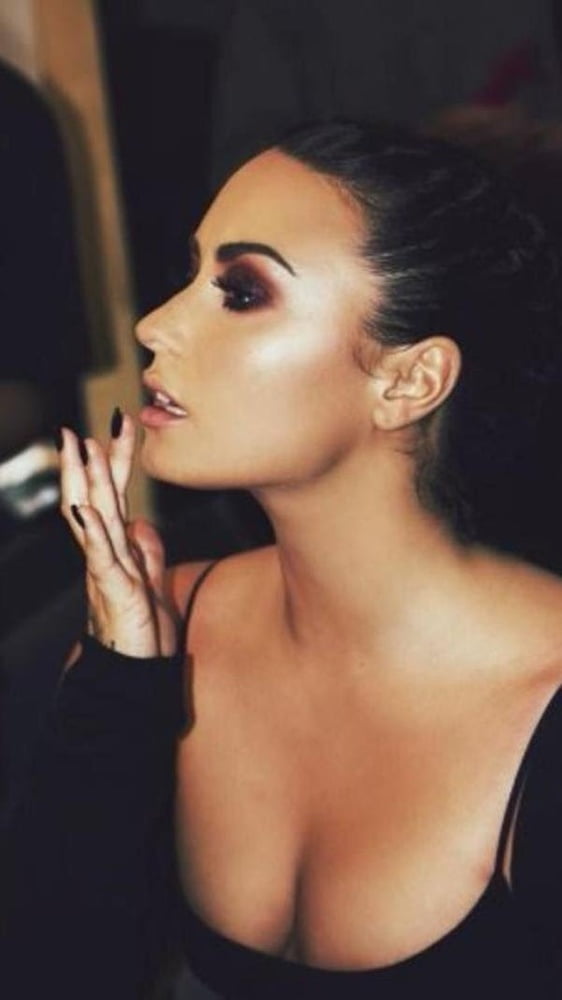 Demi Lovato #92859668