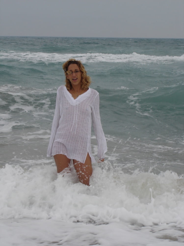 Jessica Fernandes #94519143