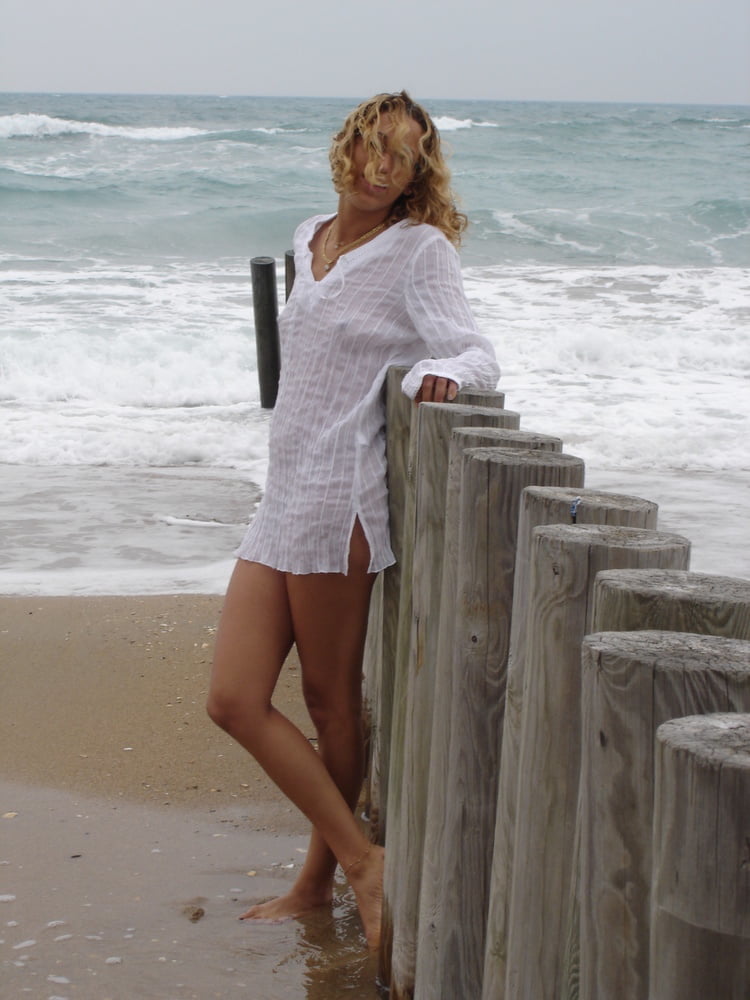 Jessica Fernandes #94520198