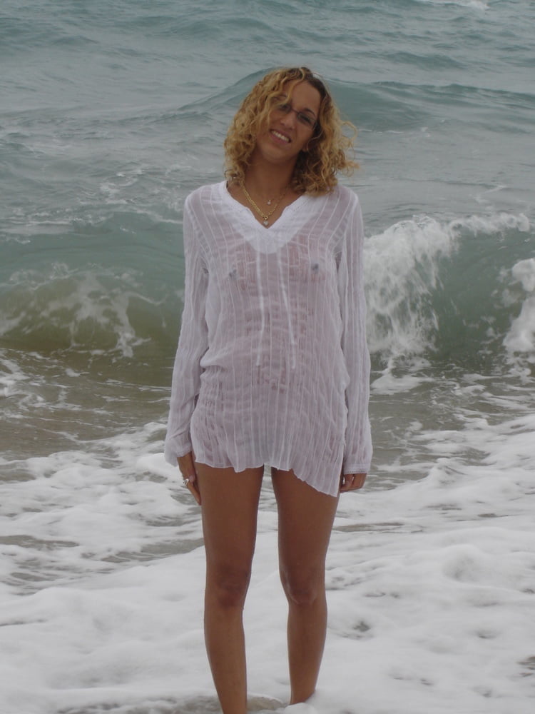 Jessica Fernandes #94520243