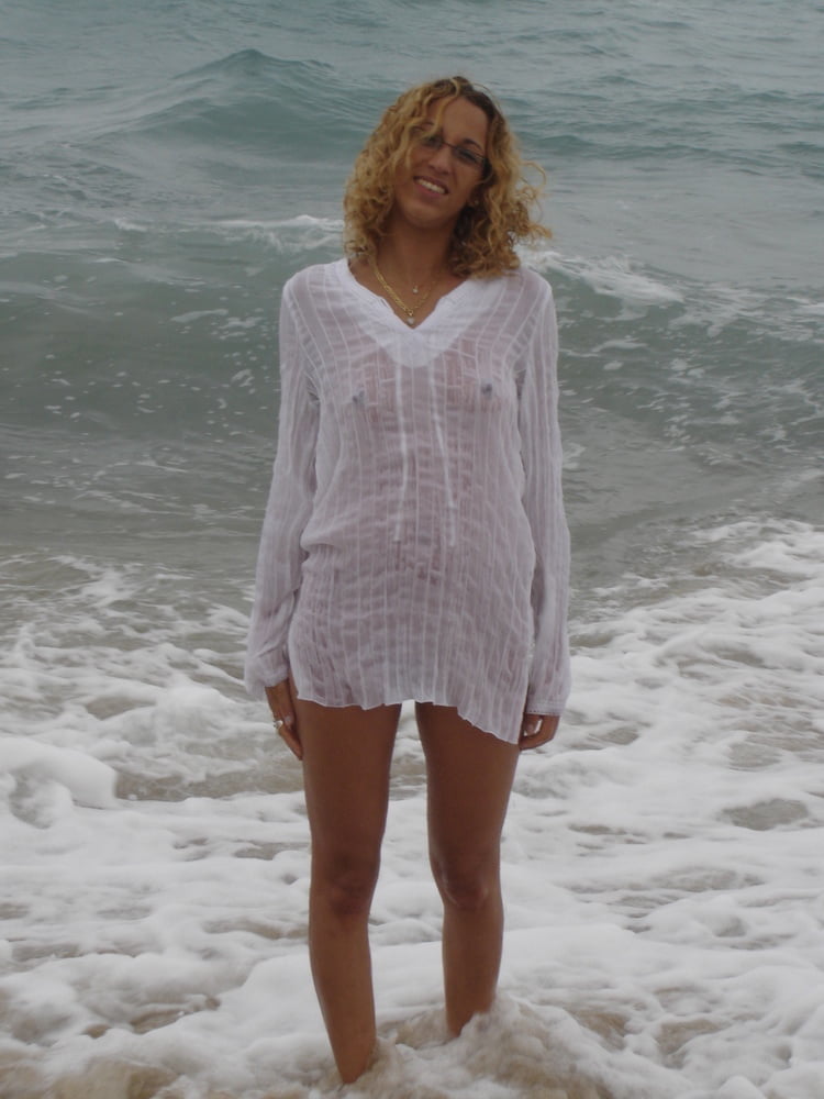 Jessica Fernandes #94520252