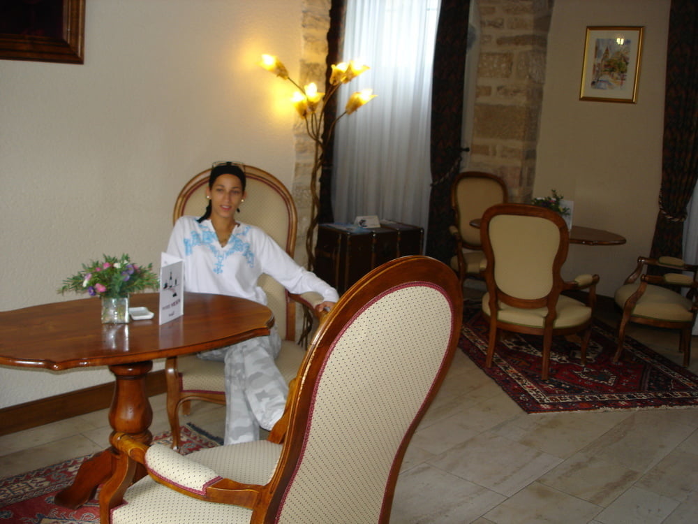 Jessica Fernandes #94520944