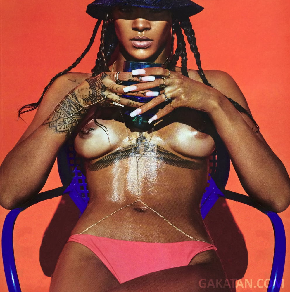 Rihanna nude et hot #94409426