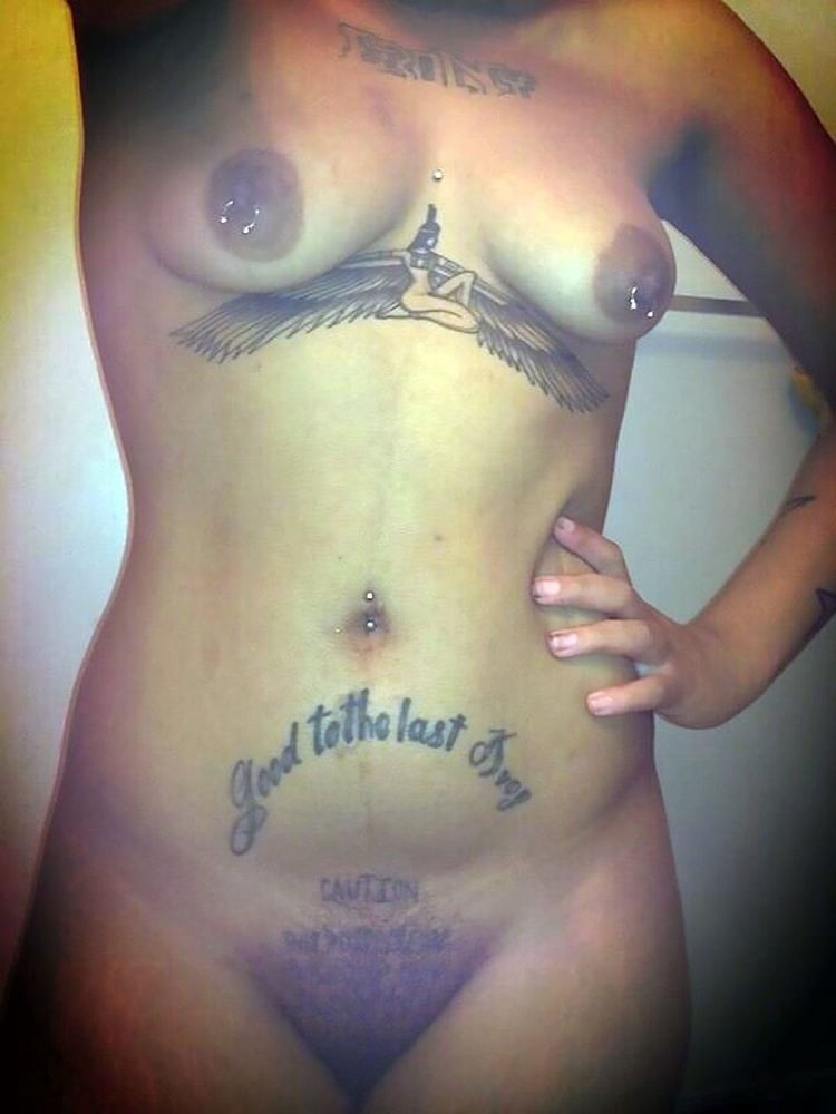 Rihanna nude et hot #94409446