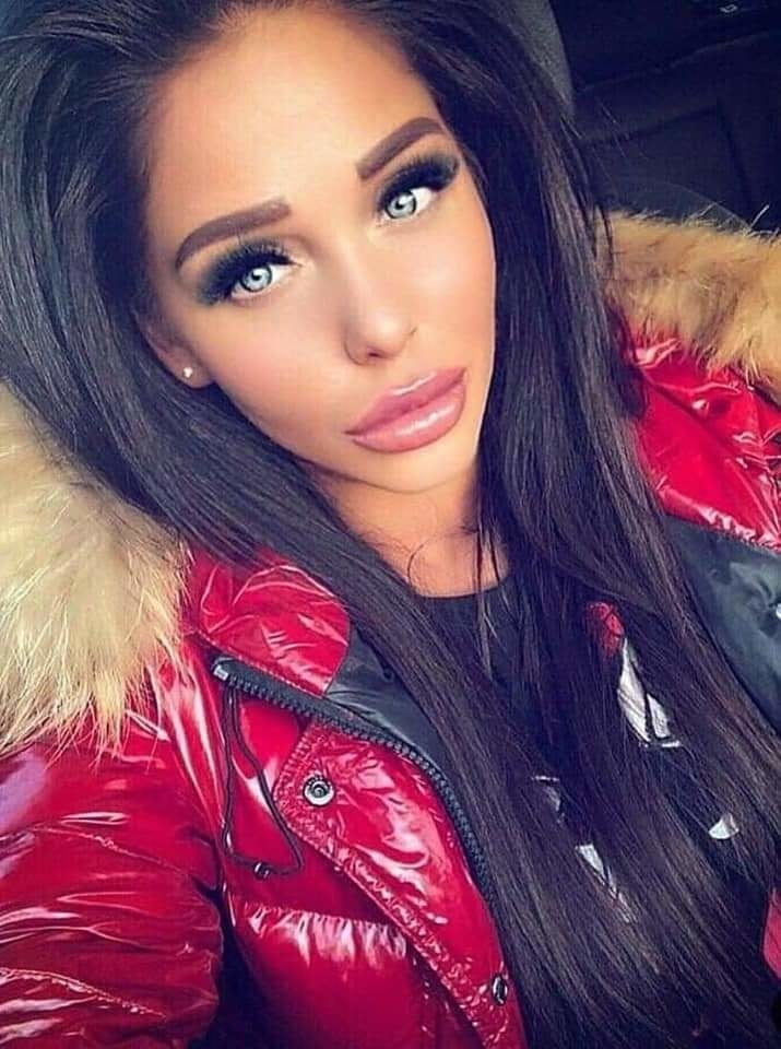Darkhaired_Beautys #80172775