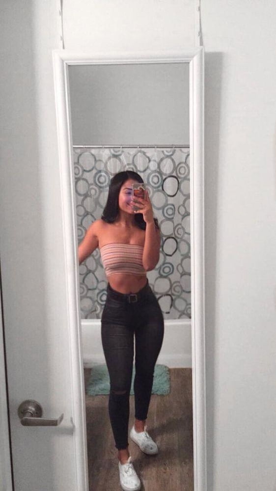 Darkhaired_Beautys #80172902