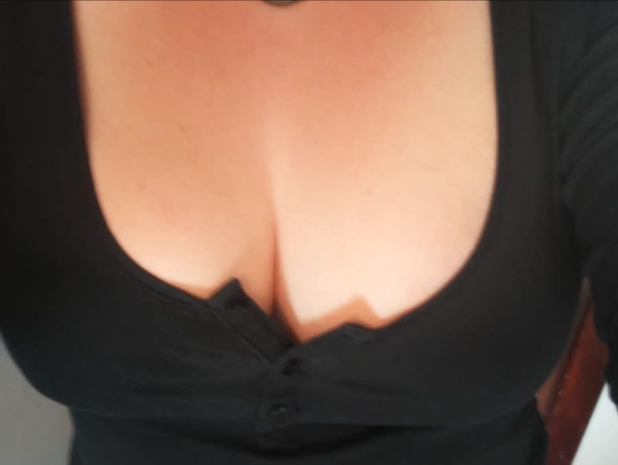 Prachttitten meiner sklavin
 #95777700