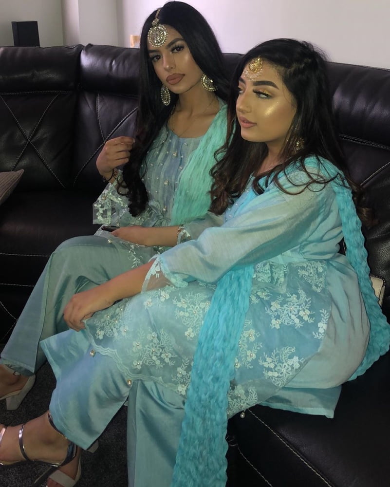 Pakistani sexy girls wank bank paki
 #104221304