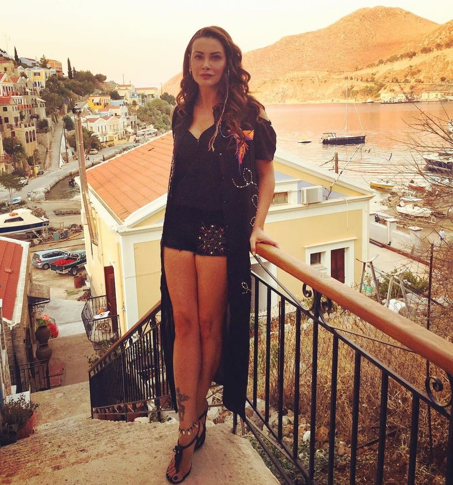Sexy türkische Schauspielerin Aycin Inci
 #98817602