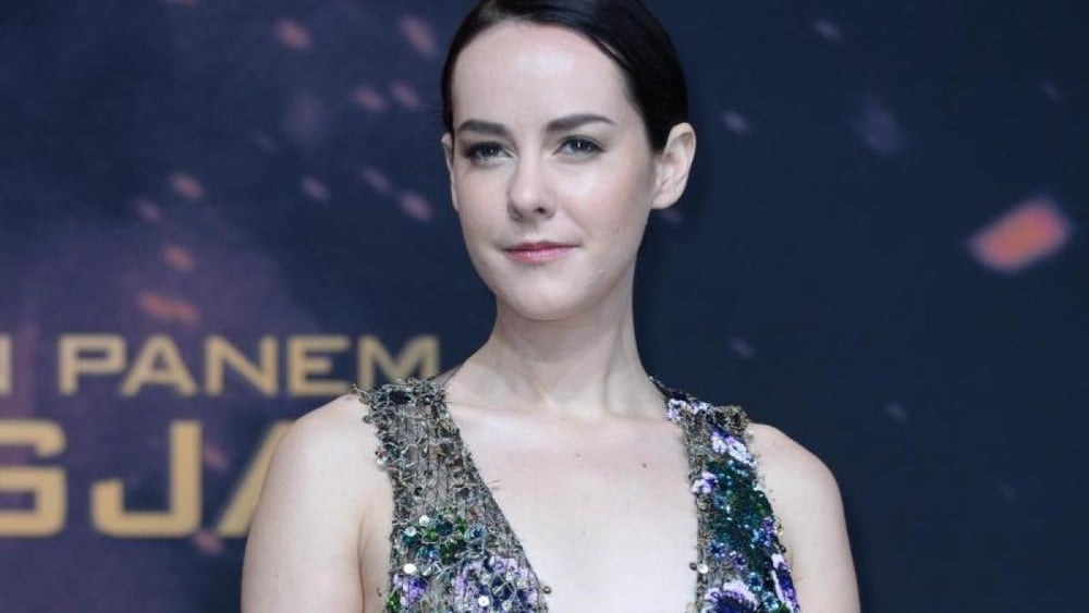 Jena Malone obsessed with her #101462133