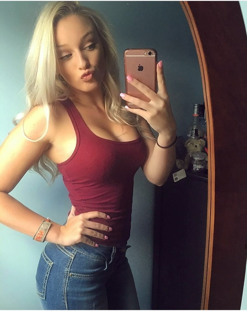 このブロンドは完全にキープされている
 #104527261