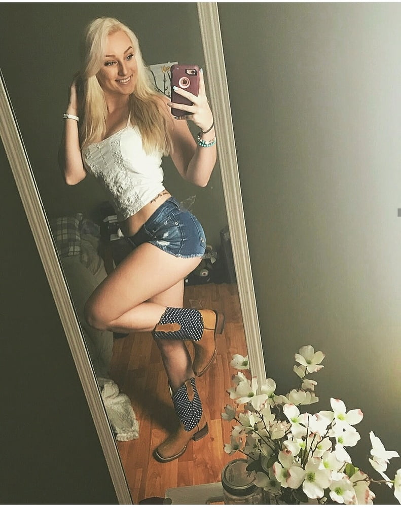 このブロンドは完全にキープされている
 #104527269