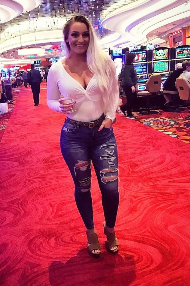 このブロンドは完全にキープされている
 #104527292