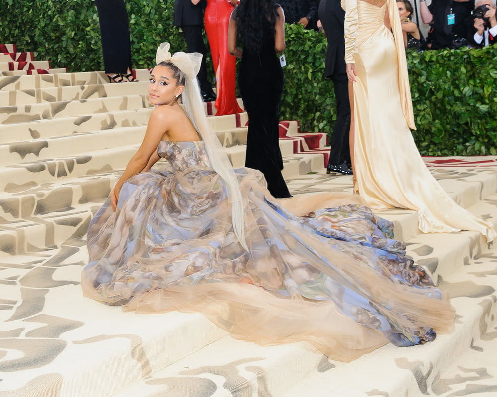 The Queen of Fairy Tales - Ariana Grande #95664798