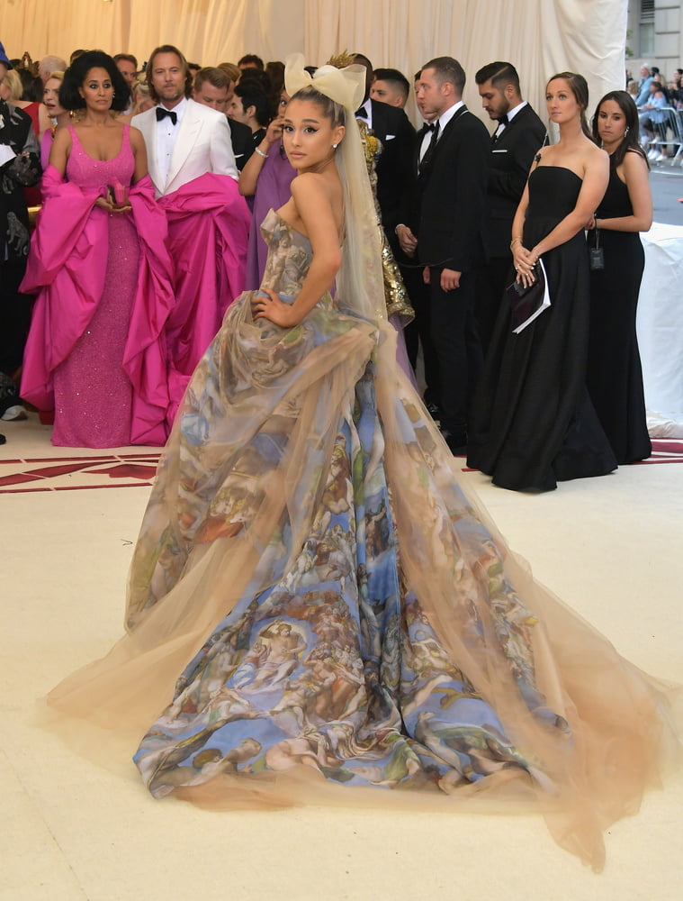 The Queen of Fairy Tales - Ariana Grande #95664834
