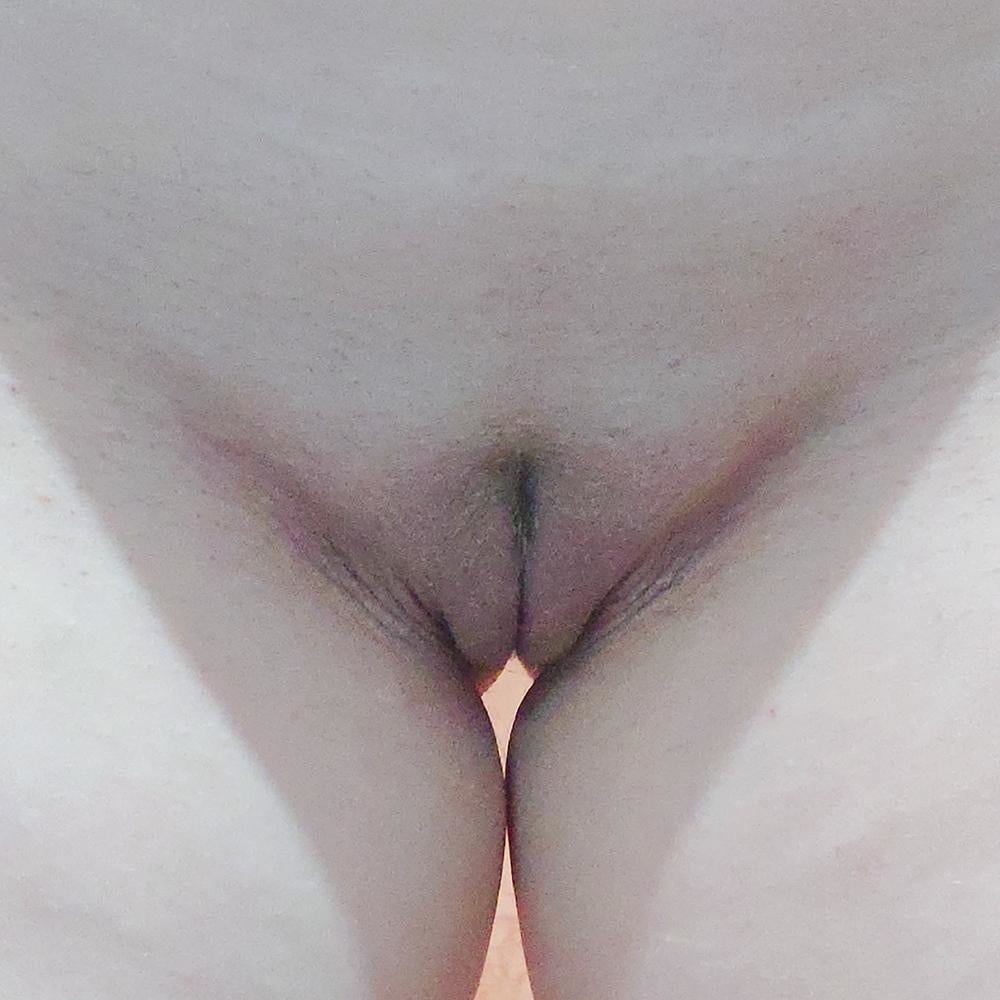 Super sexy enormes areolas en pequeñas tetas caídas
 #94861936